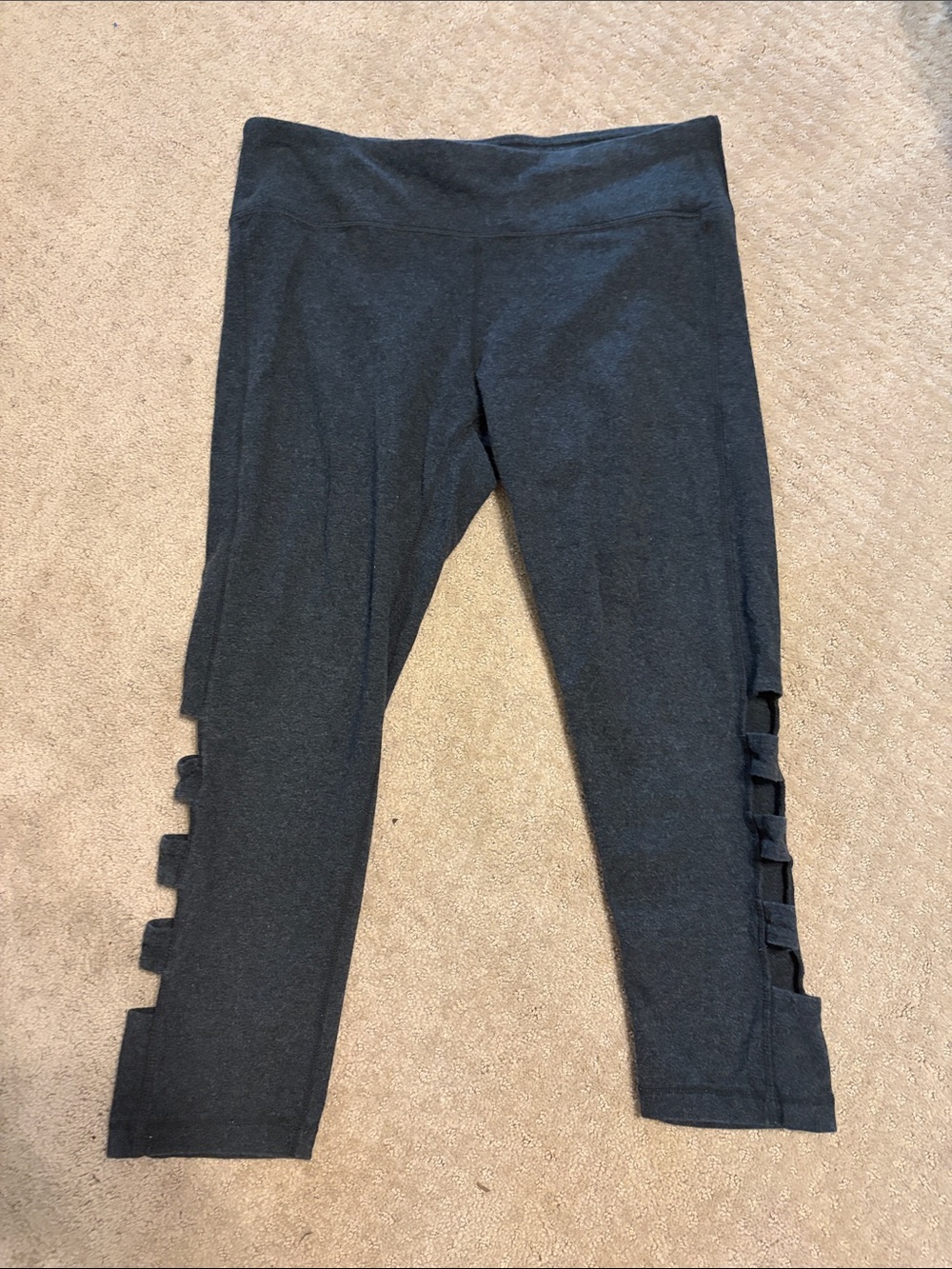 Gray Cut-Out Trim Capri Leggings